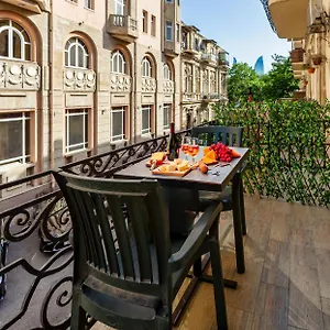 فندق Lacasa Nizami Street باكو